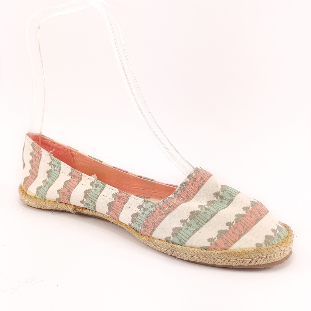 M03837 LA1 ESPADRYLE Z PALMOWYM WZOREM BERSHKA 36