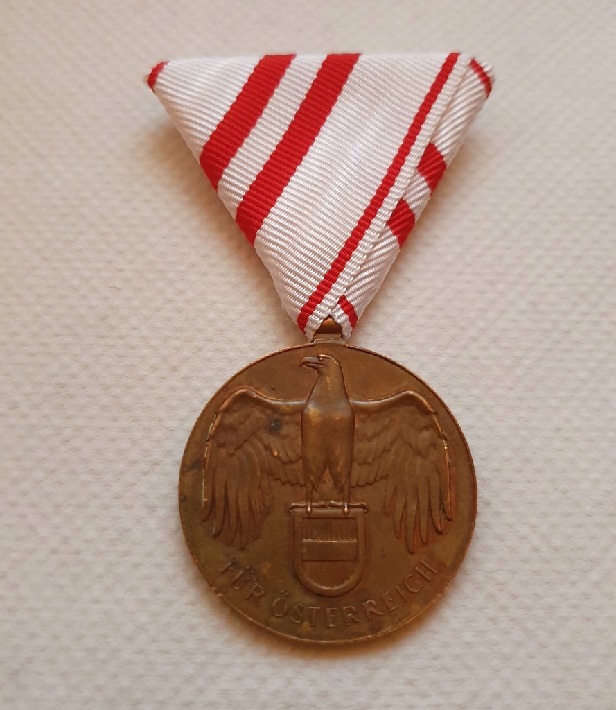 Austria medal za I Wojnę Św 1914 1918 Für Osterreich