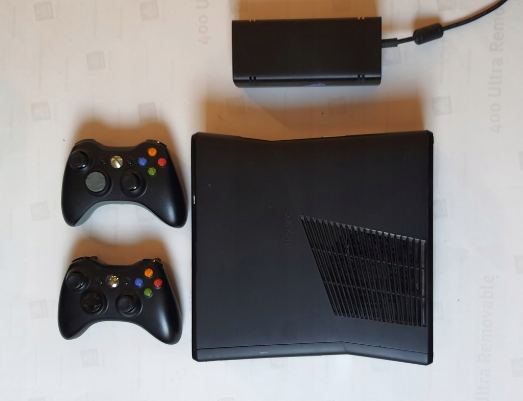 XBOX Slim 360 500 gb RGH 2 x pad 70 gier+Kinect