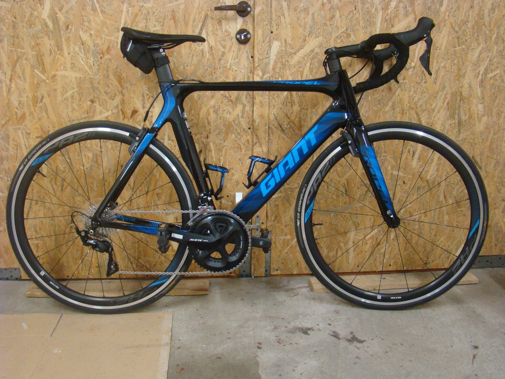 Rower szosowy Giant Propel Advanced 2