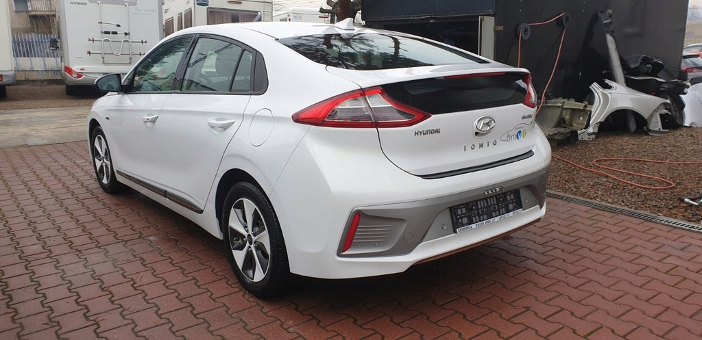 Купить HYUNDAI IONIQ ELECTRIC HYBRID 2 шт.: отзывы, фото, характеристики в интерне-магазине Aredi.ru