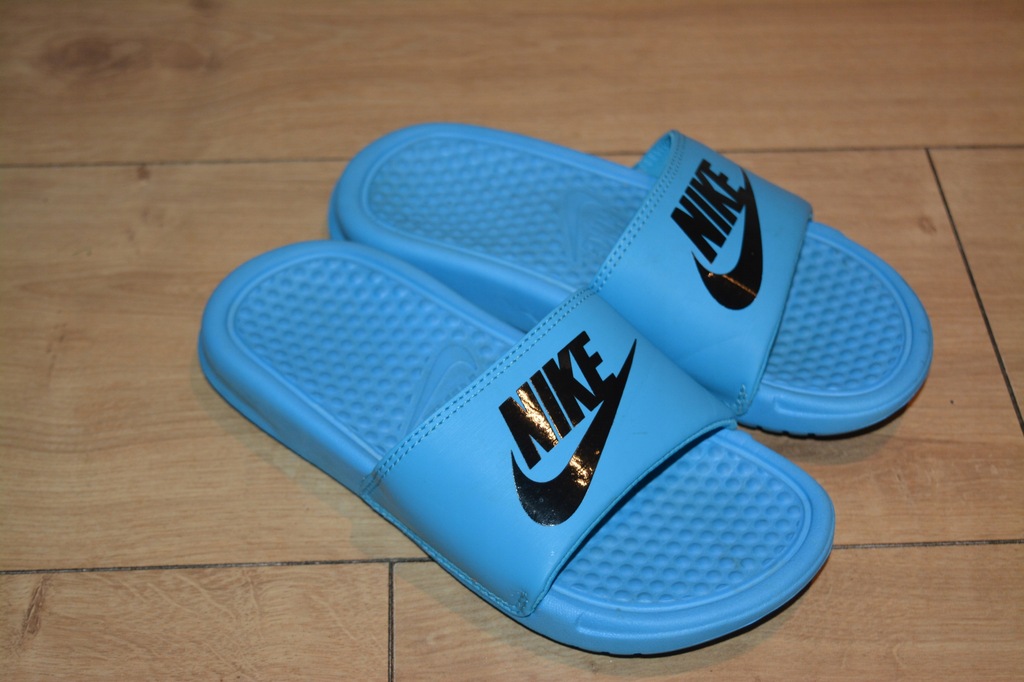 BUTY KLAPKI NIKE RAZ. 32