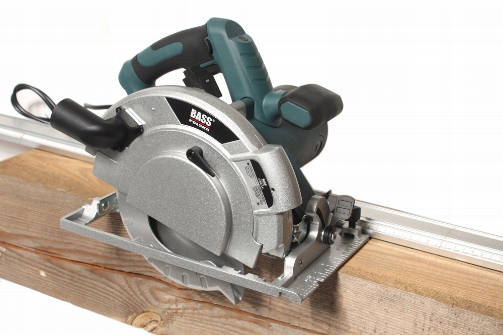 Циркулярка бош 160. Пила бош циркулярная 160. Bosch gks 190. Циркулярная пила bosch pks 40. Циркулярные пилы по дереву отзыв.