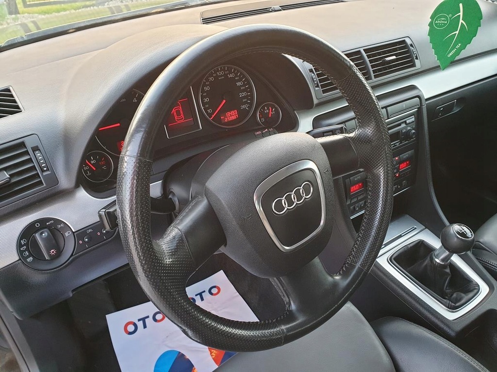 Купить Audi A4 Би ксенон Skory Cruise Control Pdc Alu 17': отзывы, фото, характеристики в интерне-магазине Aredi.ru