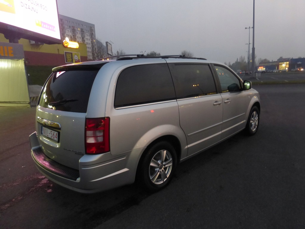 CHRYSLER GRAND VOYAGER RT 2.8 08 KOMPLETNY PRZÓD