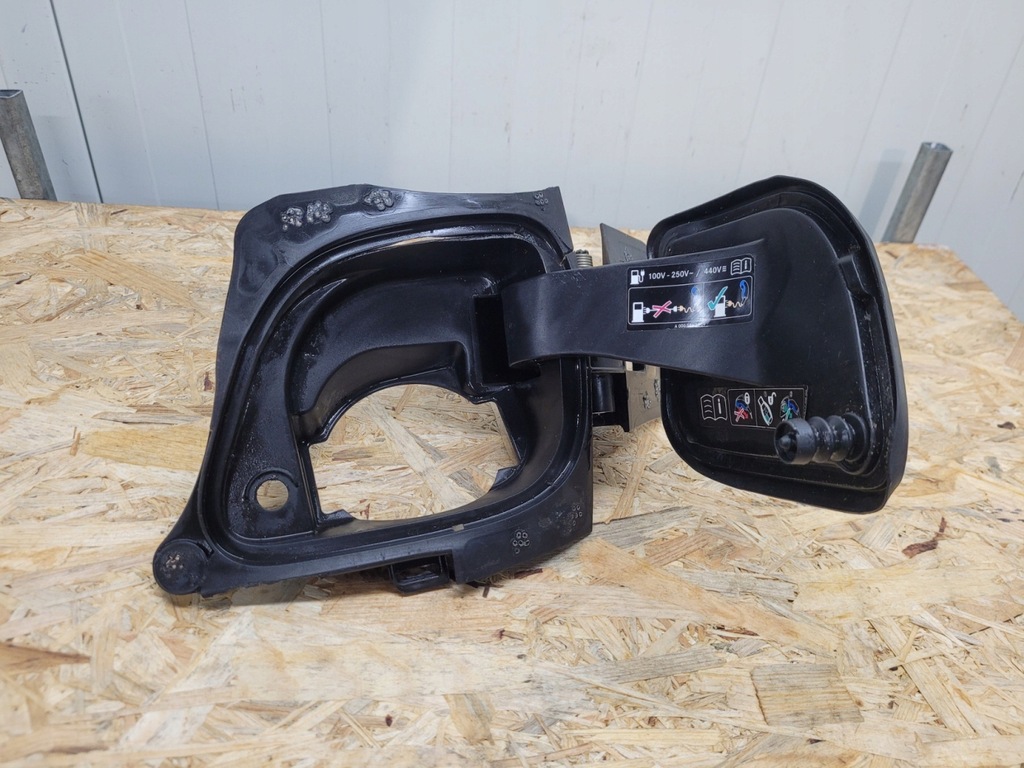 Mechanizm wlew gniazdo paliwa Mercedes E klasa W213 213 15-20