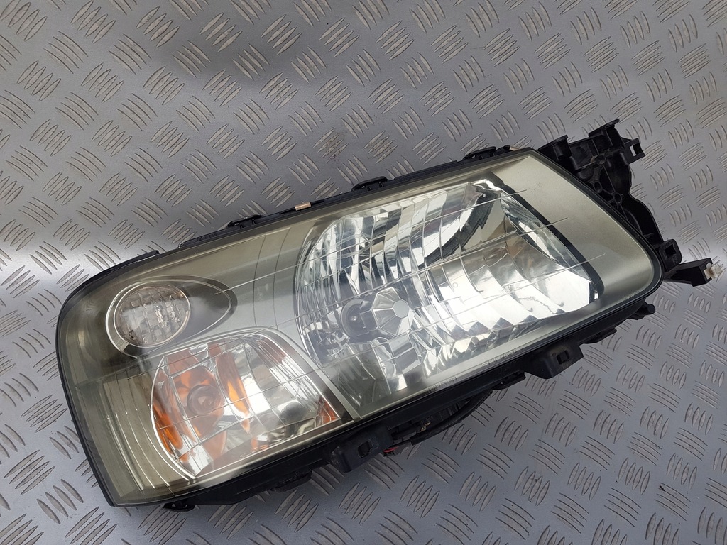 Subaru Forester STI 2004 Reflektor lampa XENON JDM