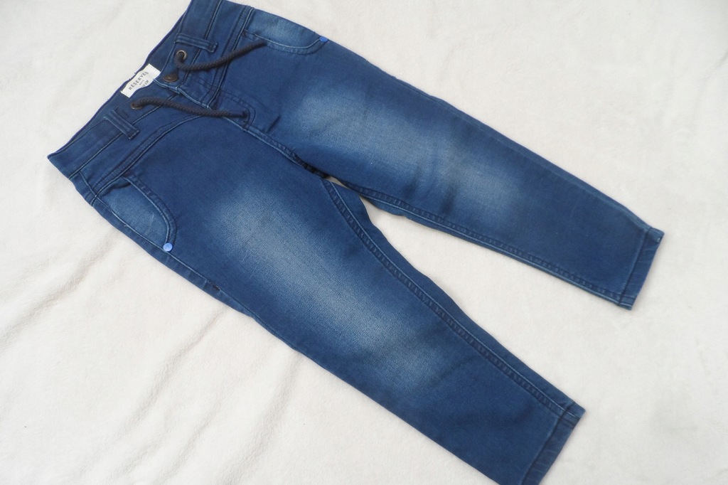 RESERVED spodnie jeansy r 110