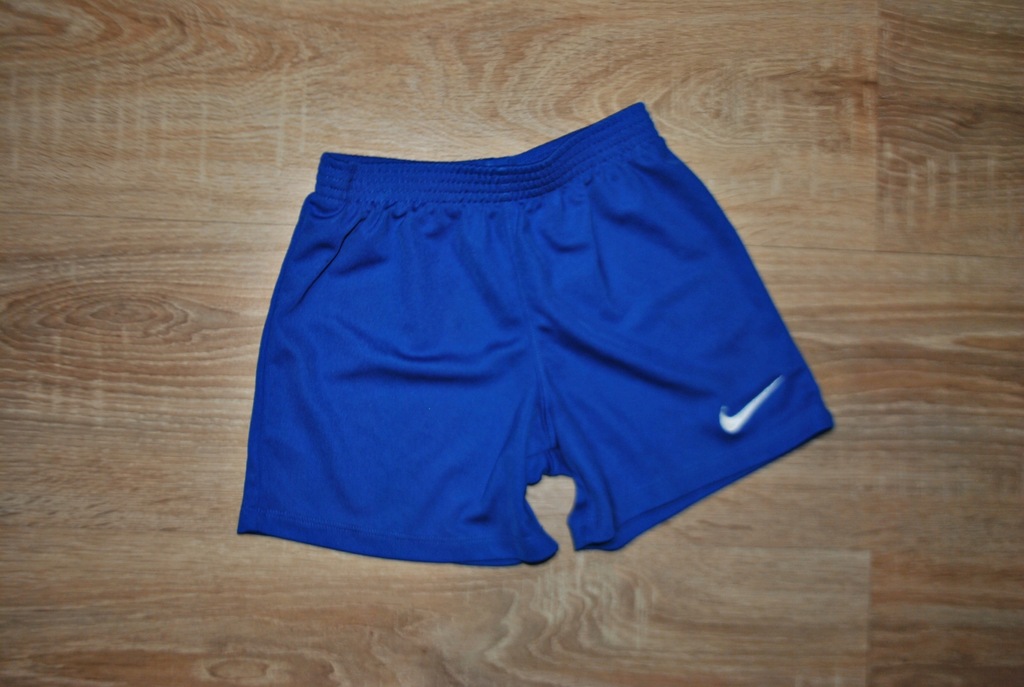 NIKE sportowe spodenki GUMA 104-110 JAK NOWE