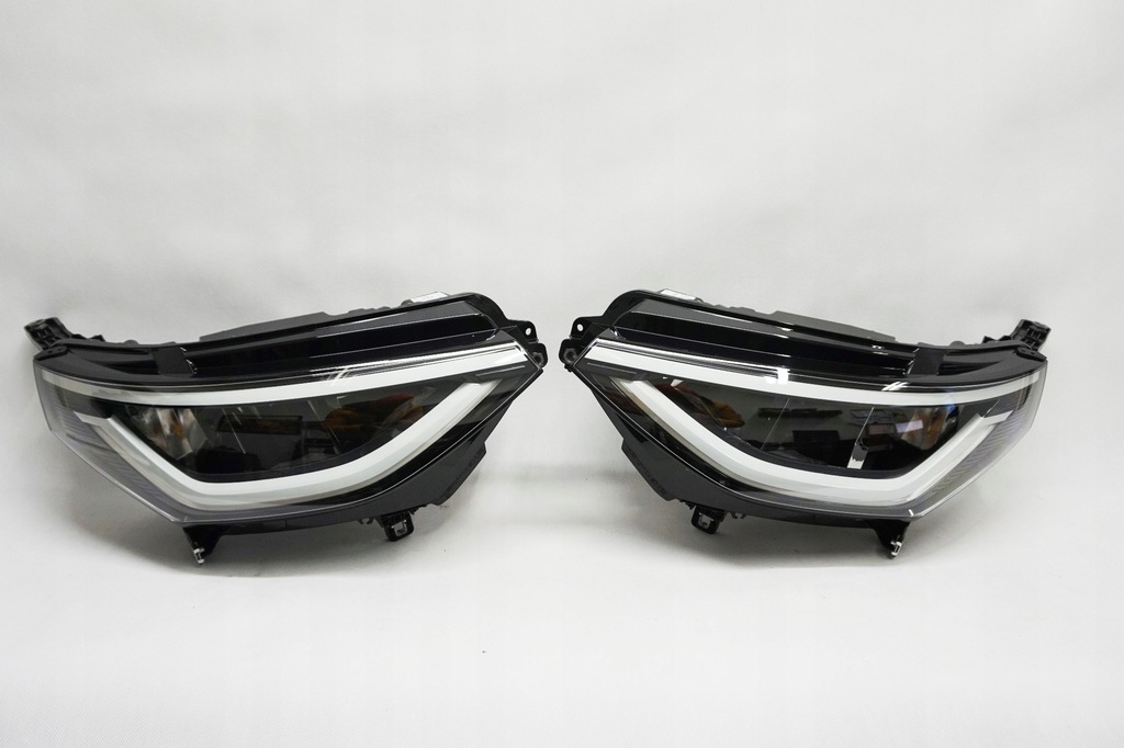 NOWE ORG REFLEKTOR LAMPA FULL LED KOMPLET VW ID BUZZ 1T3941005C 1T3941006C