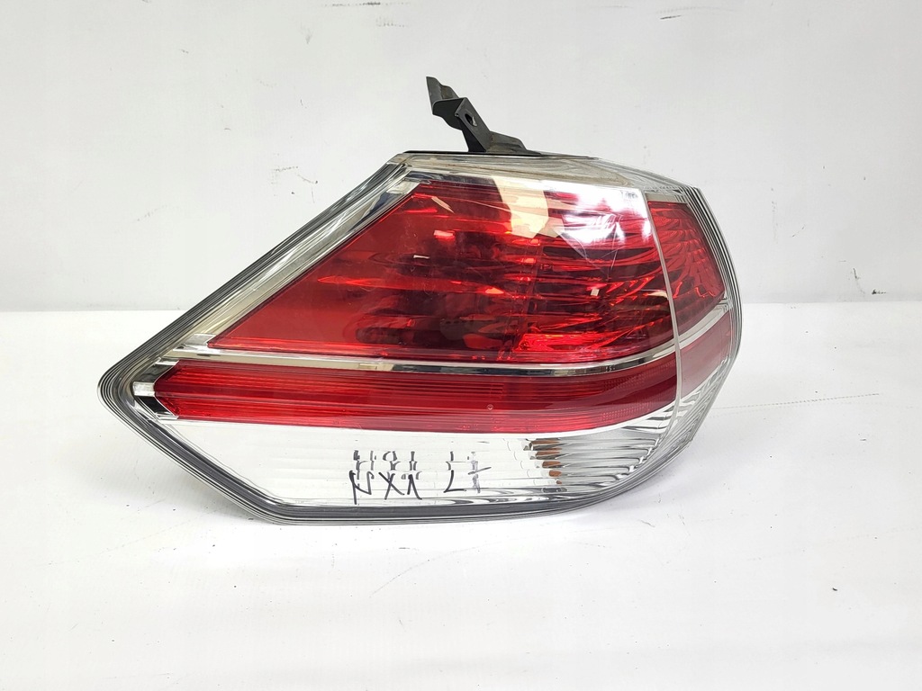 Lampa lewa lewy tył Nissan X-Trail T32 1.6 DCI K23G