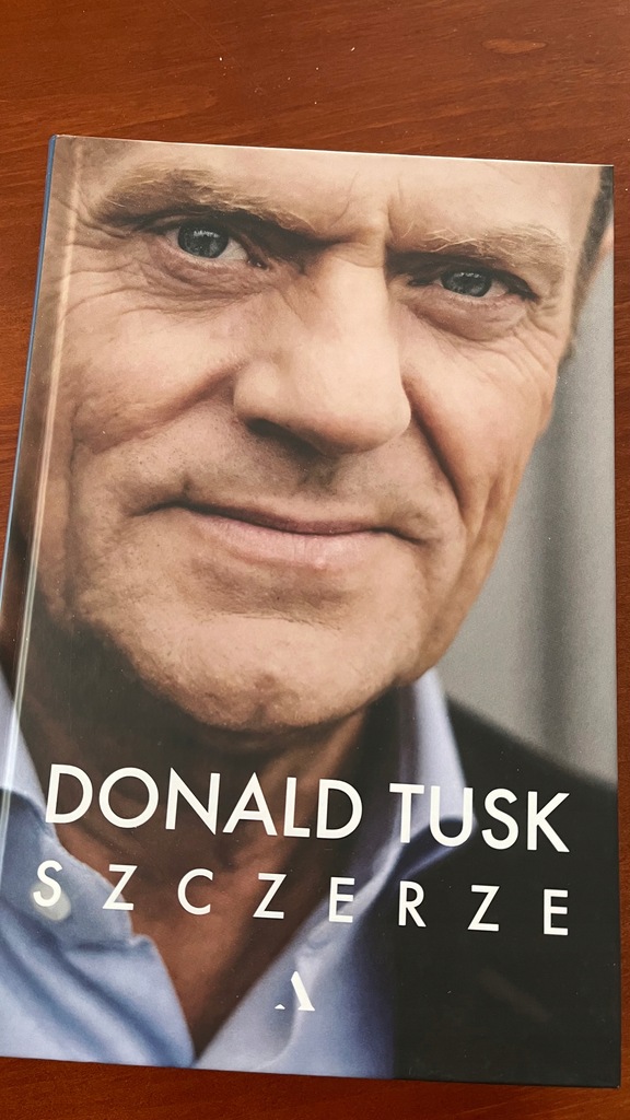 Książka ,,SZCZERZE,, autor Donald Tusk z autografem