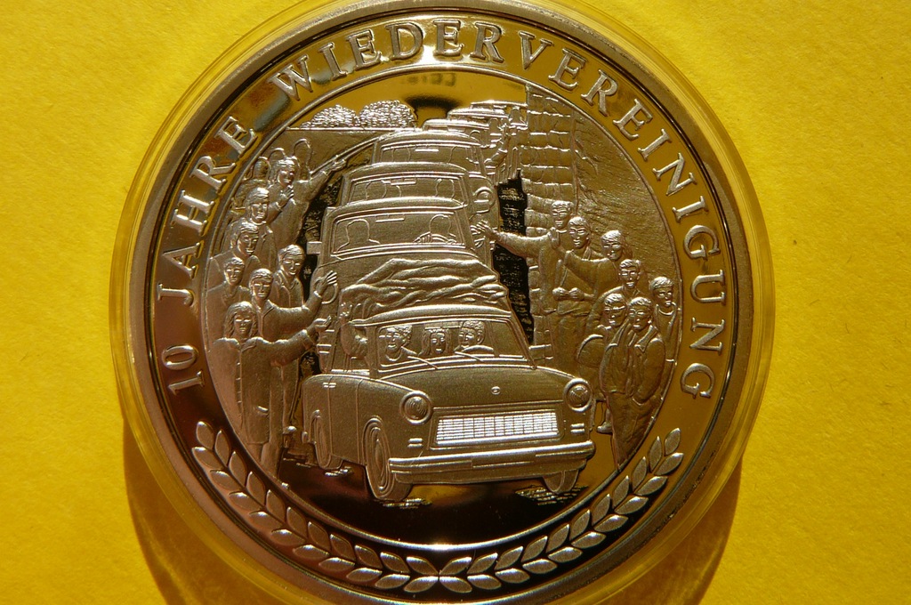 TRABANT P-601 AUTO ROKU 1964 DDR - OTWARCIE GRANIC