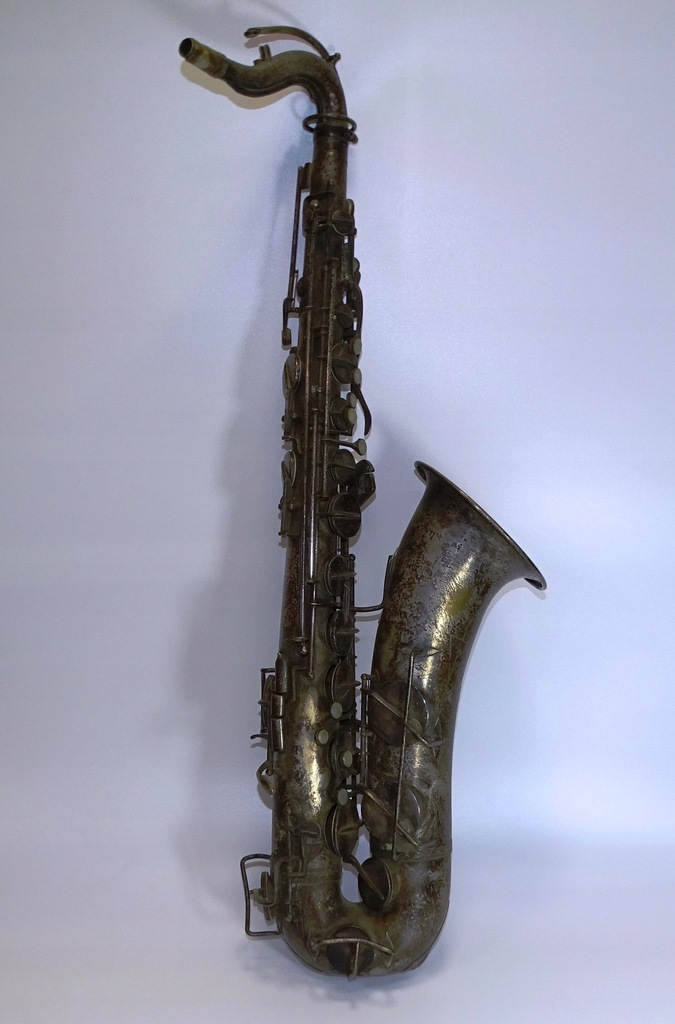 Stary przedwojenny saksofon sygn Gebrüder Mönnig