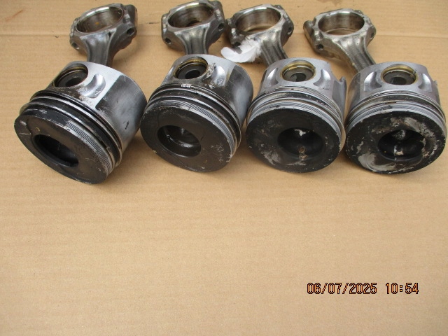 TŁOK KORBOWÓD 1.9 TDI ASV 028H VW GOLF 4 BORA A3 LEON OCTAVIA I