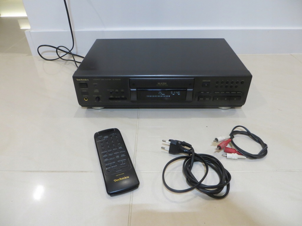 KULTOWY odtwarzacz CD TECHNICS SL-PS670D + PILOT ładny STAN OKAZJA