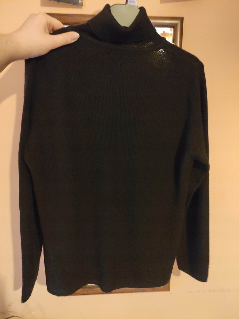 Czarny golf sweter rozmiar L