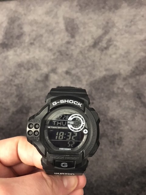 Burton Gdf100 G-SHOCK × BURTON コラボ GDF-100BTN-1JR バートン 時計
