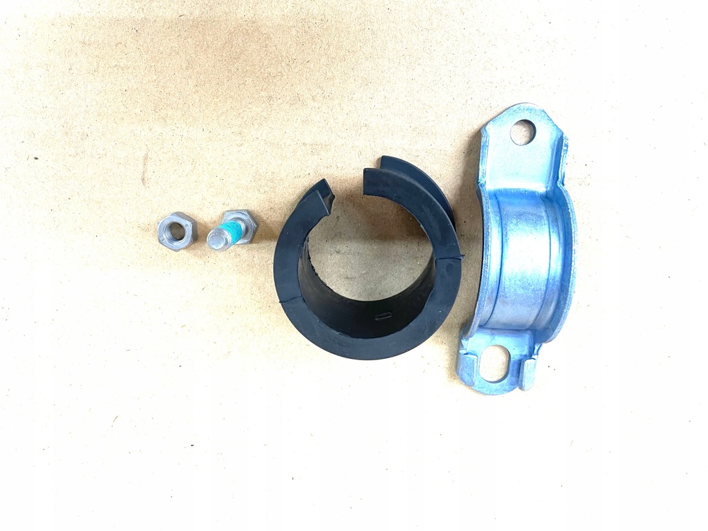 Mocowanie tuleja przekładni Renault Clio 7701470760 OE