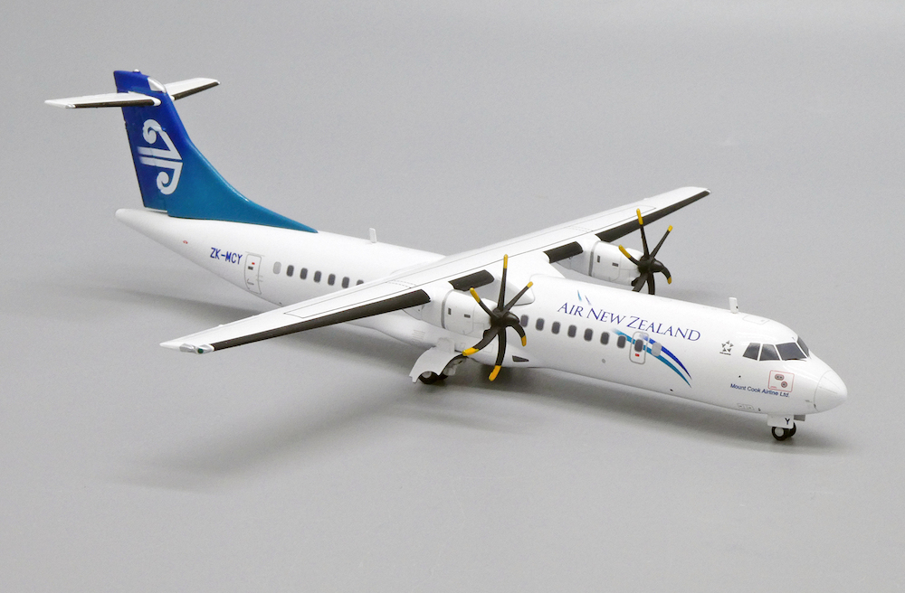 Model samolotu ATR 72-600 Air New Zealand 1:200