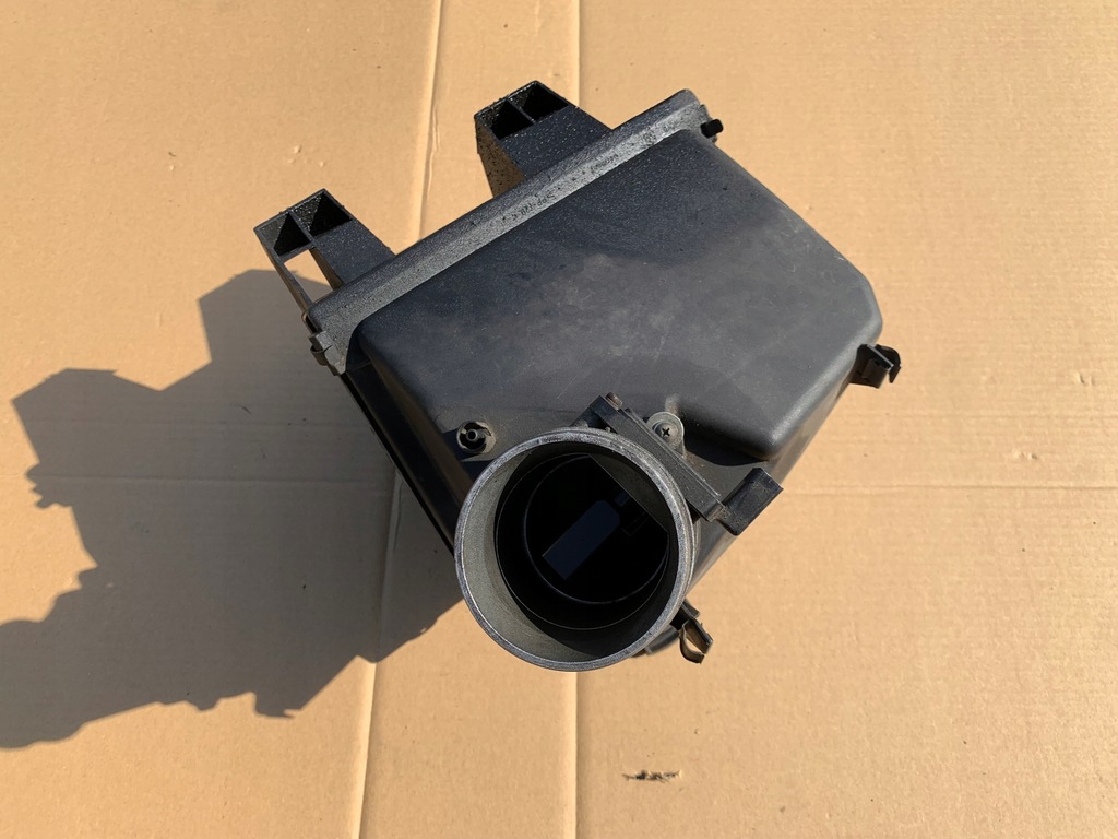 OBUDOWA FILTRA POWIETRZA AUDI A6 C5 4B0133835K 2.5 TDI ORYGINAŁ ŁADNA