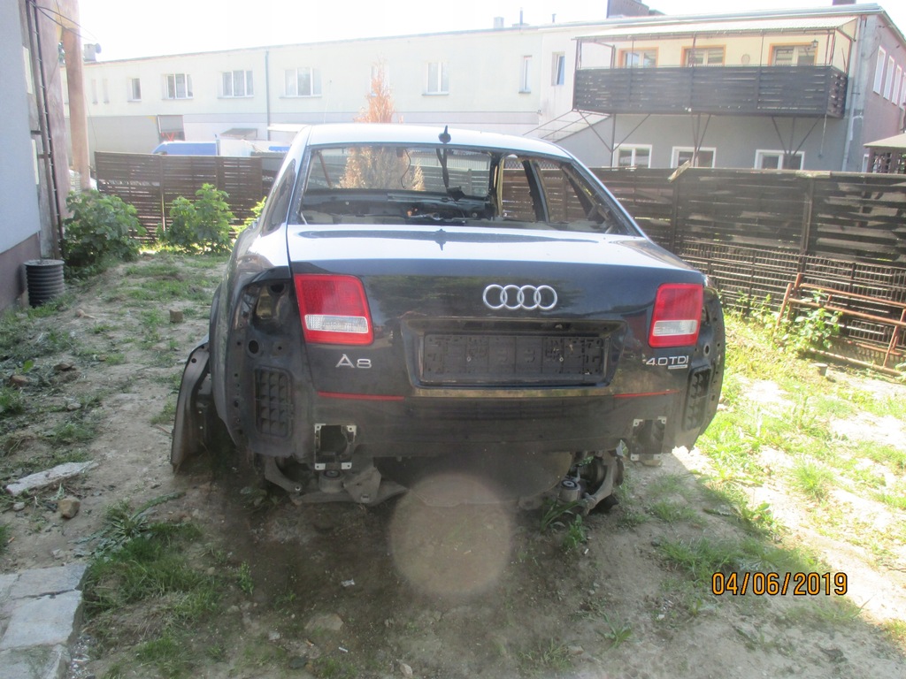 AUDI A8 D3 2004 NADWOZIE NA CZĘŚĆI, KAROSERIA