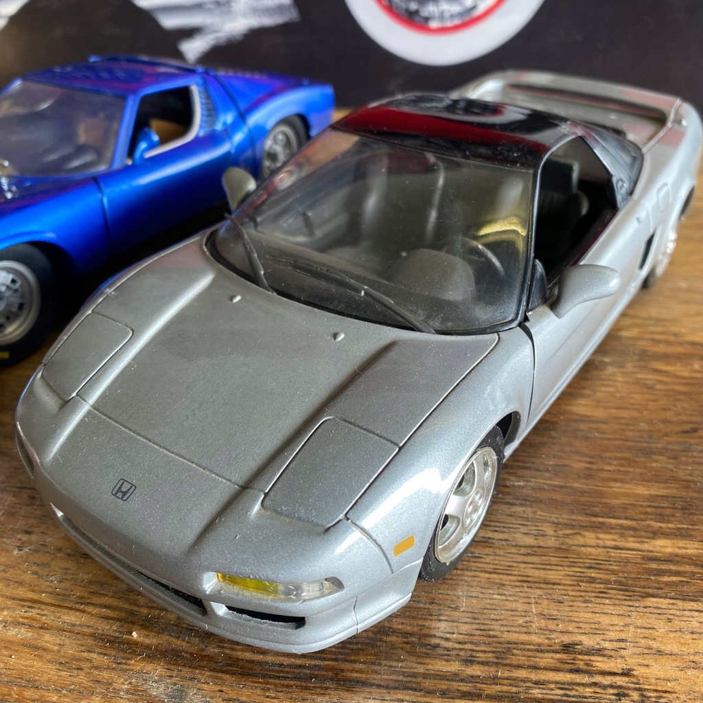 Honda NSX Revell 1:18 - 12481793153 - oficjalne archiwum Allegro