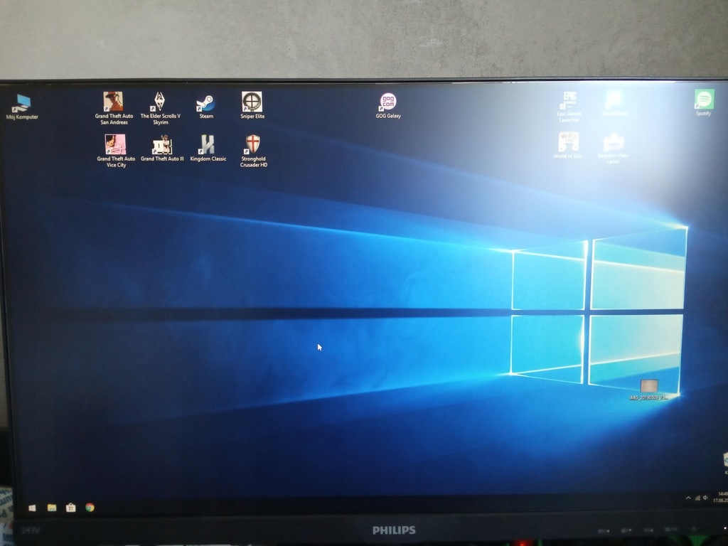 Monitor Philips 243V7Q 24 IPS D-Sub DVI