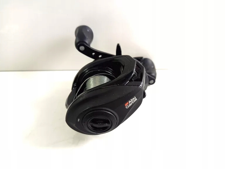 KOŁOWROTEK ABU GARCIA REVO4 X-HS-L