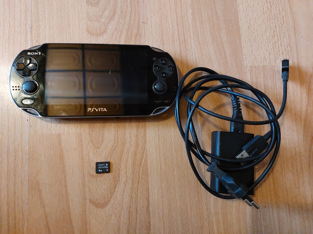 SONY PLAYSTATION VITA PCH1003 + ŁADOWARKA 20GB 11510260448