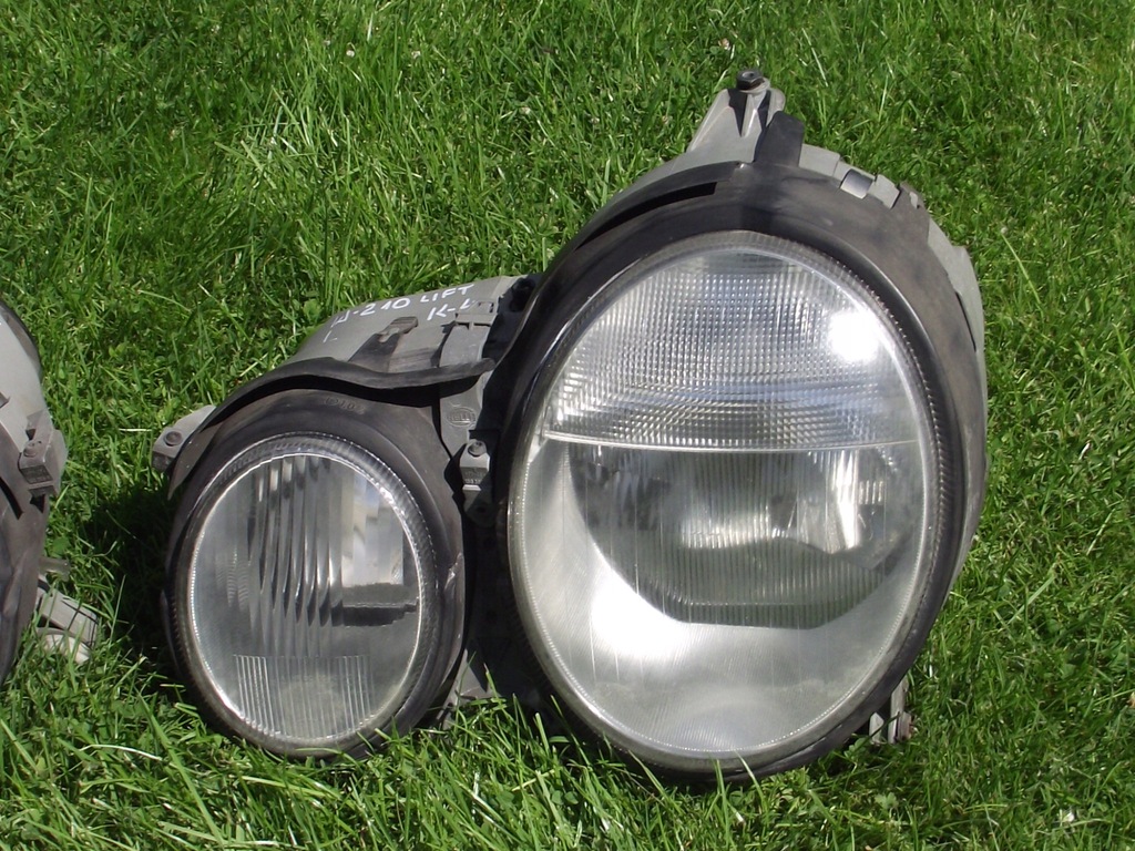 MERCEDES W210 LAMPA XENON LEWA Lift EU Hella przód 6404033835