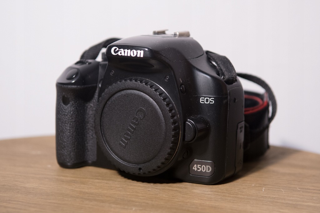 Lustrzanka Canon EOS 450D korpus