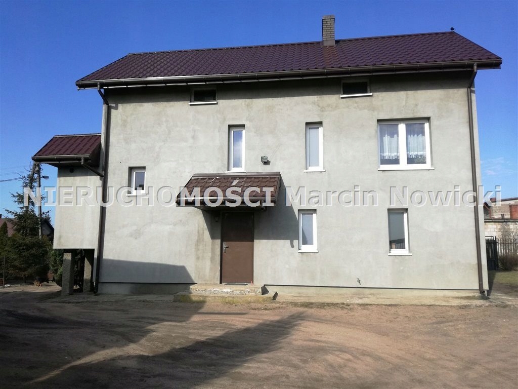 Dom, Daszyna, Daszyna (gm.), 212 m²