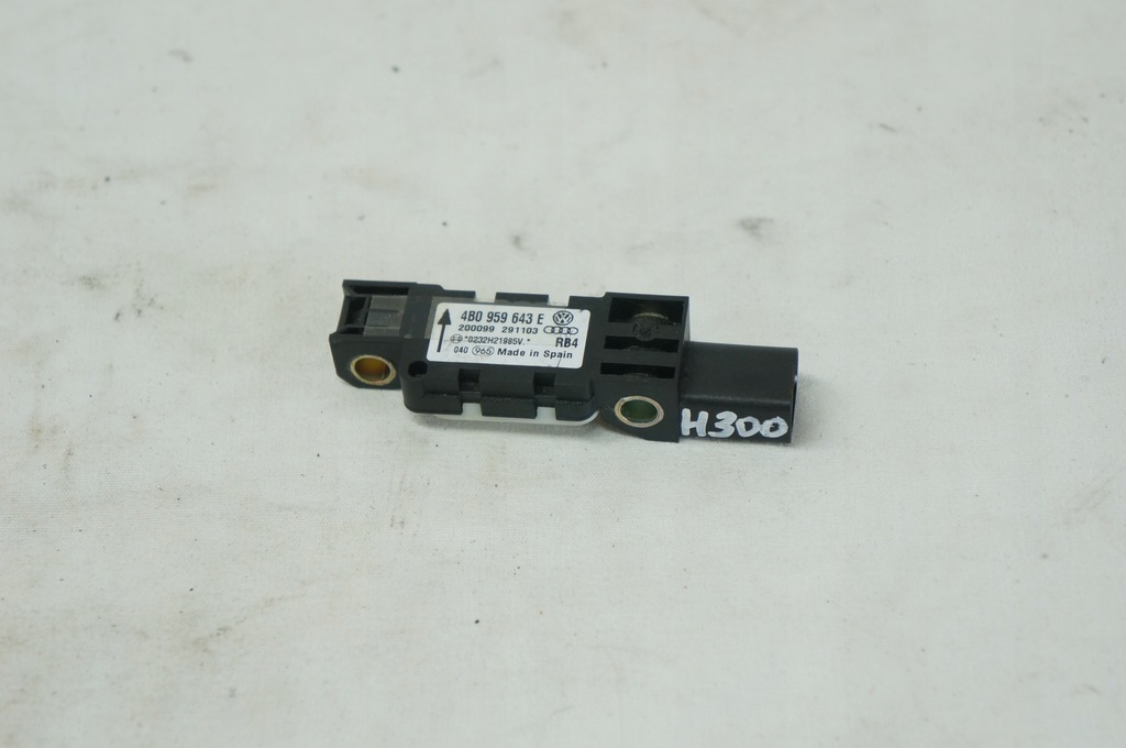 AUDI A6 C5 czujnik uderzenia sensor 4B0959643E