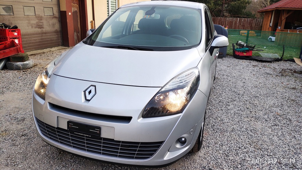 Renault Grand Scenic 1,4 TCE 130KM 7-osobowy