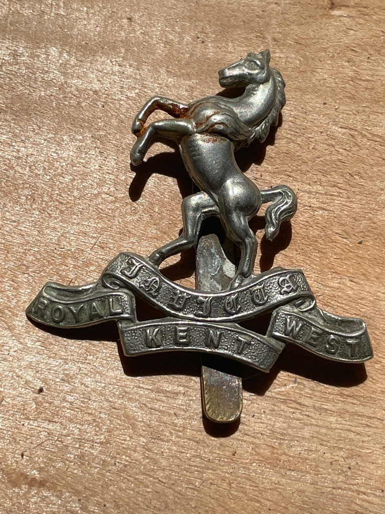 Odznaka na czapkę ROYAL WEST KENT REGIMENT