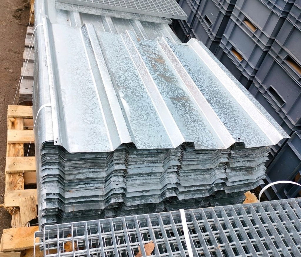 BLACHY TRAPEZOWE 120/110CM