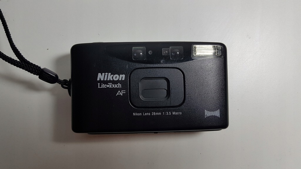 Aparat Nikon AF600