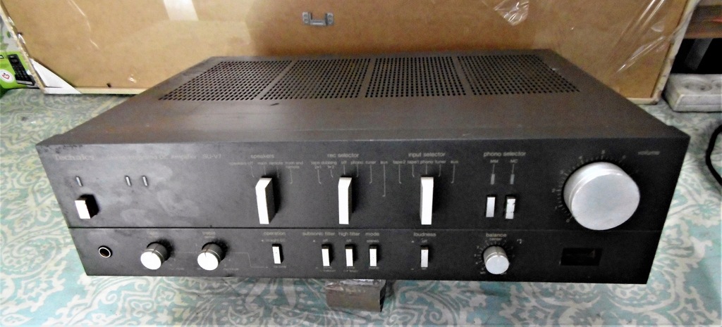 WZMACNIACZ Technics SU V7