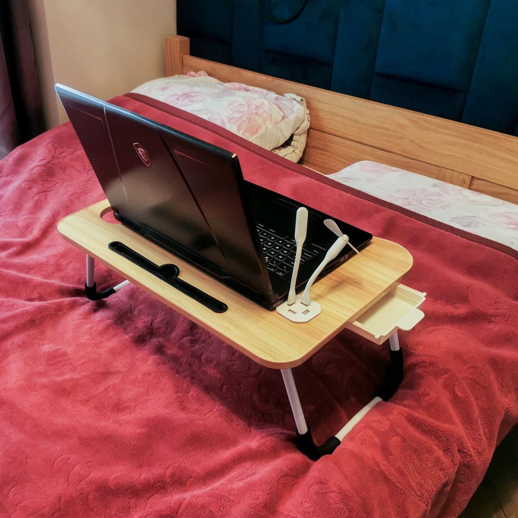 Купить Столик для ноутбука, складной к кровати, USB-подставка.: отзывы, фото, характеристики в интерне-магазине Aredi.ru