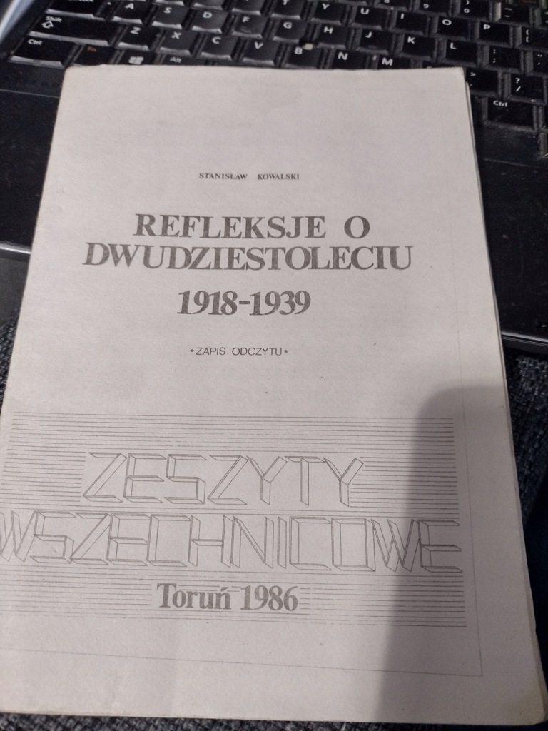 Refleksje o dwudziestoleciu 1918 - 1939 r wyd. 86r