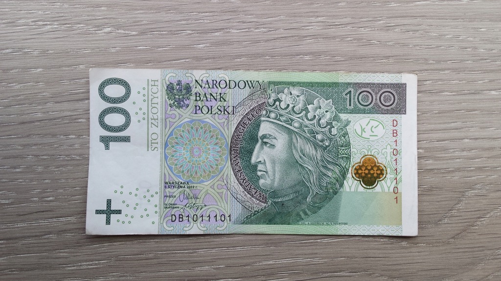 Banknot 100zł Seria DB 1011101