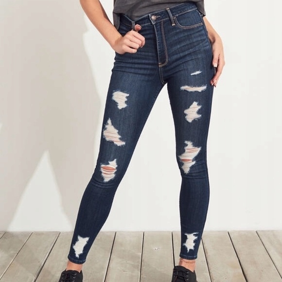 HOLLISTER DAMSKIE JEANSY Z DZIURAMI W25 L26 BPE