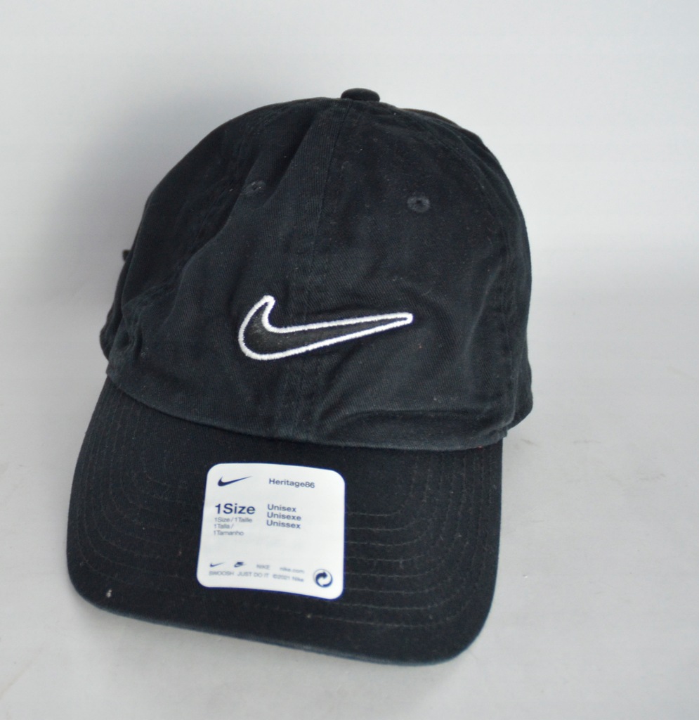 14* Nike czapka z daszkiem czarna