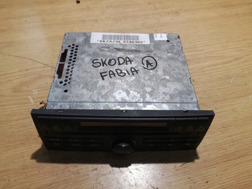 Купить Skoda Fabia 1 Radio CD Symphony 6Y0035156E отзывы, фото и характеристики на Aredi.ru