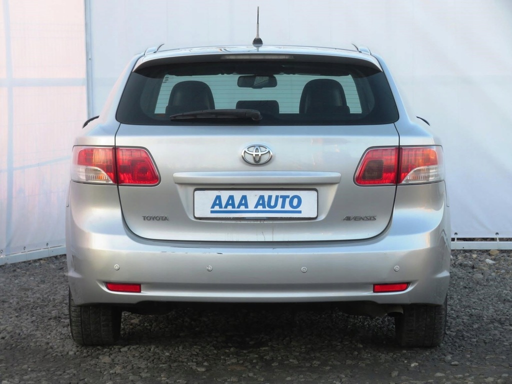 Купить Toyota Avensis 2.0 D-4D, Климат-контроль, Круиз-контроль: отзывы, фото, характеристики в интерне-магазине Aredi.ru