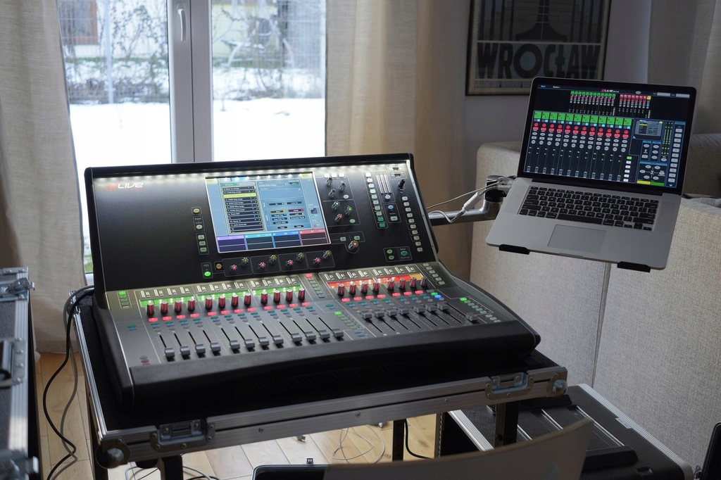 Allen & Heath dLive C2500