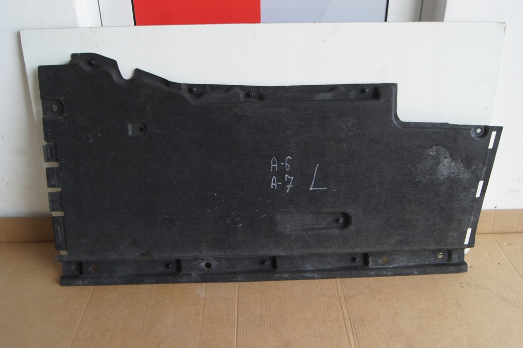 GD AUDI A6 C7 LEWA OSŁONA PODWOZIA 4G0825207A
