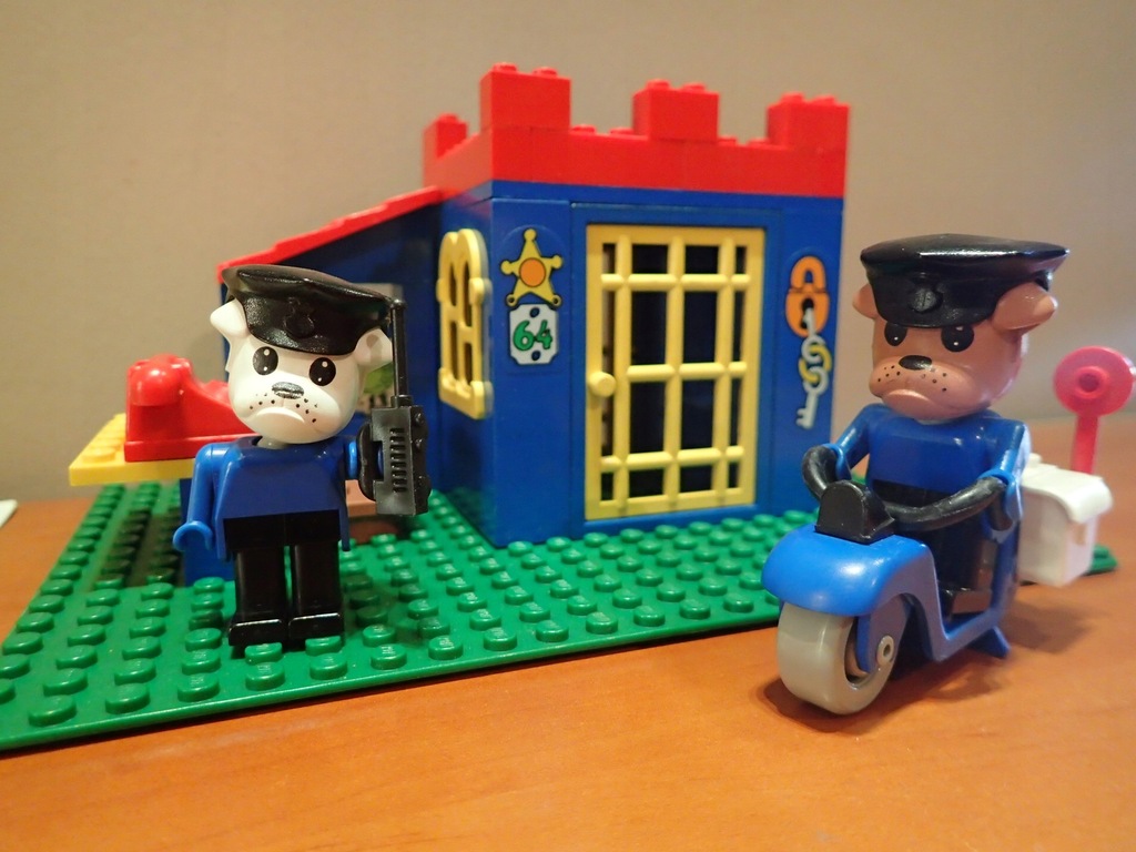 LEGO FABULAND 3664 Police Station 7938812588 oficjalne archiwum Allegro