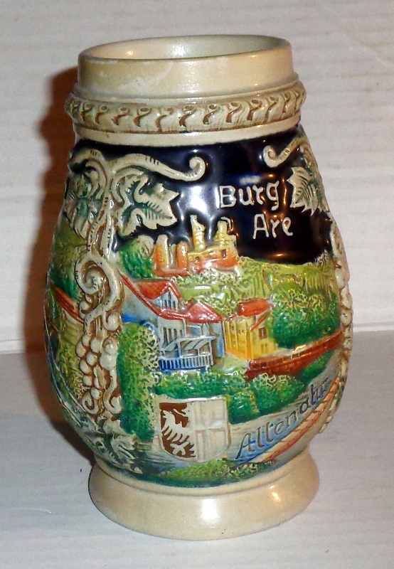 Burg Are - stary kufel ceramiczny - 0,5l.